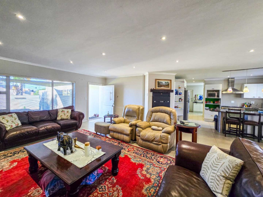 3 Bedroom Property for Sale in Stilbaai Wes Western Cape
